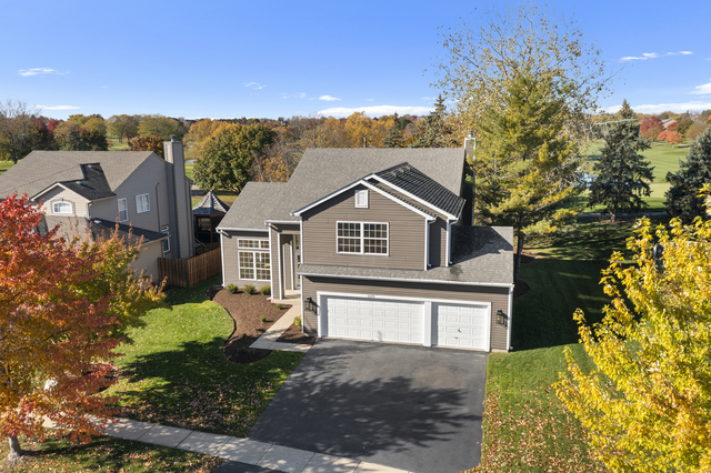 Lake in the Hills, Illinois, 60156, United States, 4 Bedrooms Bedrooms, ,3 BathroomsBathrooms,Residential,For Sale,1987015