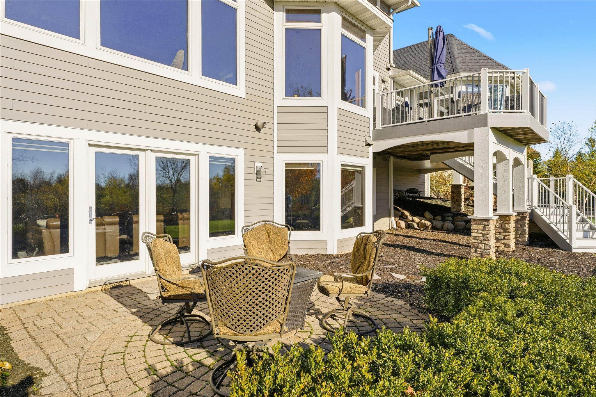 Medina, Minnesota, 55340, United States, 5 Bedrooms Bedrooms, ,3 BathroomsBathrooms,Residential,For Sale,1989034