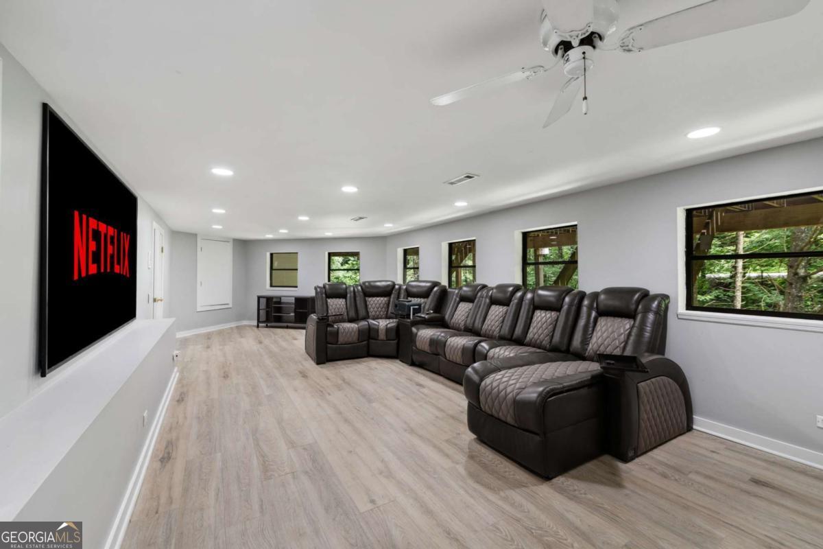 Ellijay, Georgia, 30540, United States, 5 Bedrooms Bedrooms, ,5 BathroomsBathrooms,Residential,For Sale,2016295