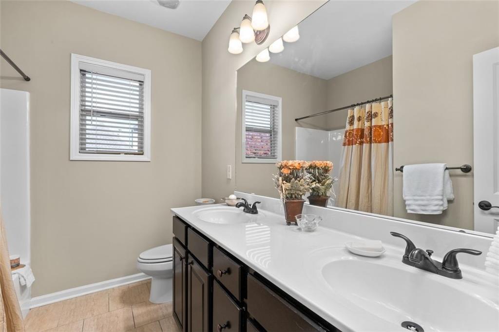 Buford, Georgia, 30518, United States, 6 Bedrooms Bedrooms, ,5 BathroomsBathrooms,Residential,For Sale,1987580