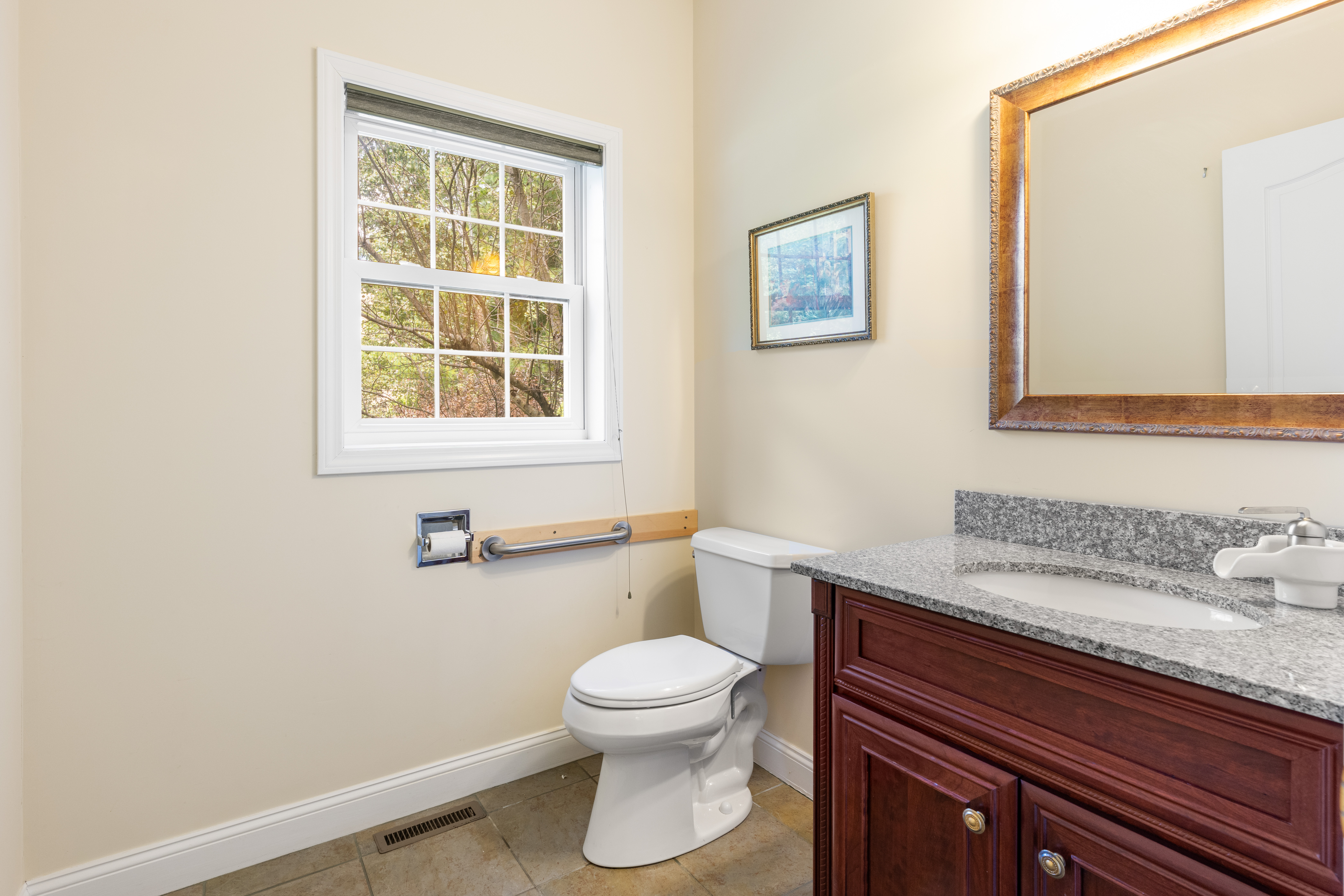  21 Steinbeck Street, Tyngsborough, MA, 01879 - 物件實景