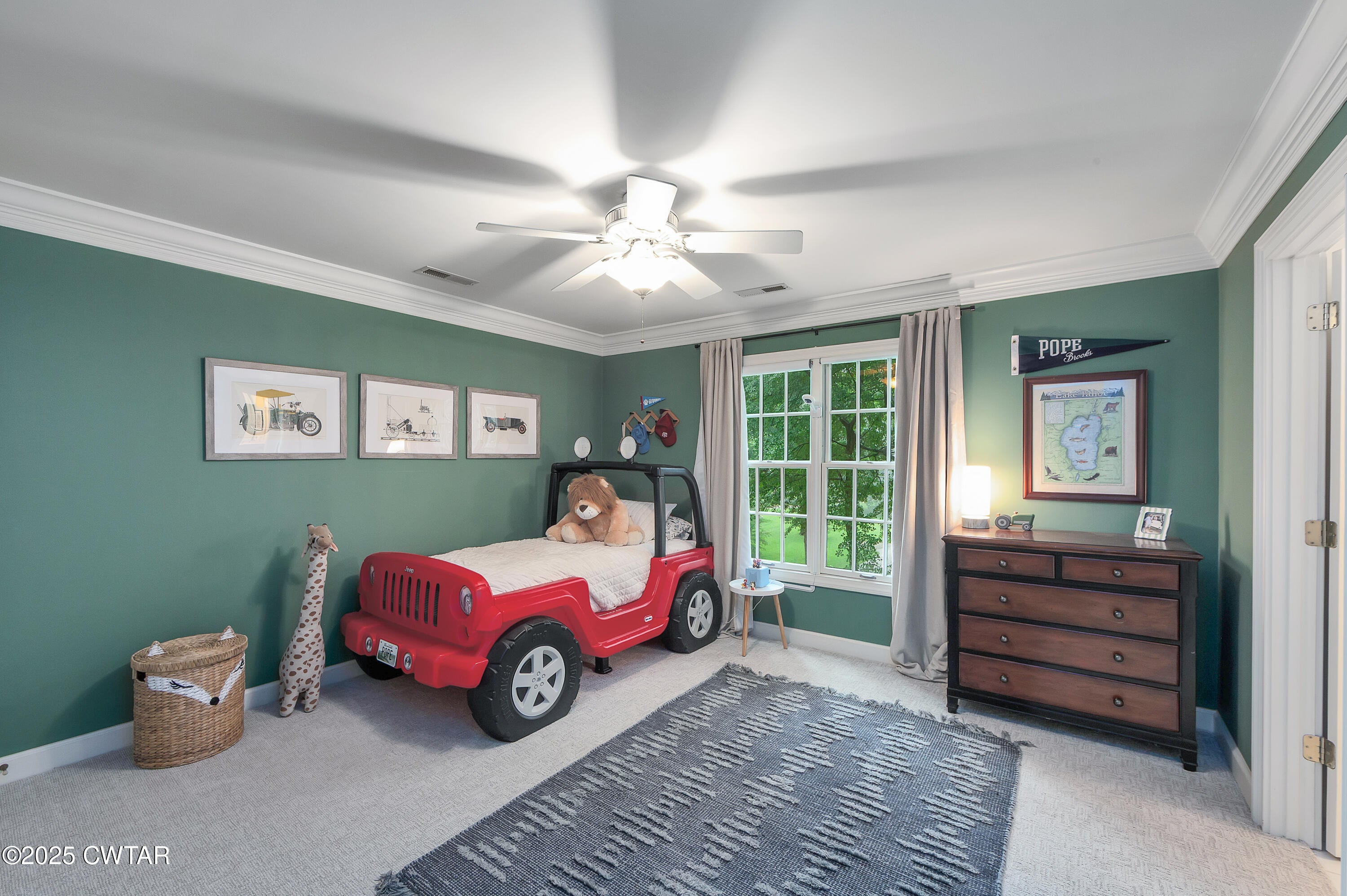Jackson, Tennessee, 38305, United States, 4 Bedrooms Bedrooms, ,4 BathroomsBathrooms,Residential,For Sale,1894797