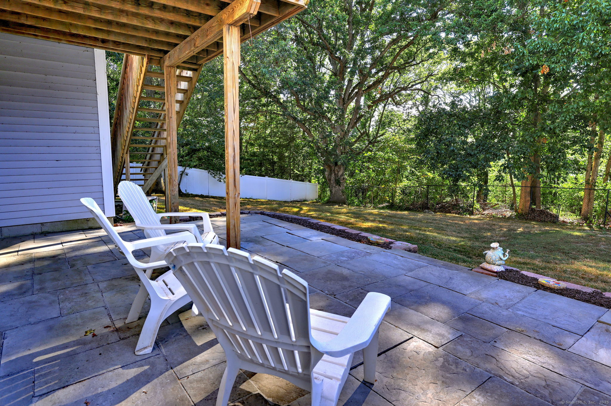 Milford, Connecticut, 06461, United States, 4 Bedrooms Bedrooms, ,3 BathroomsBathrooms,Residential,For Sale,1926096
