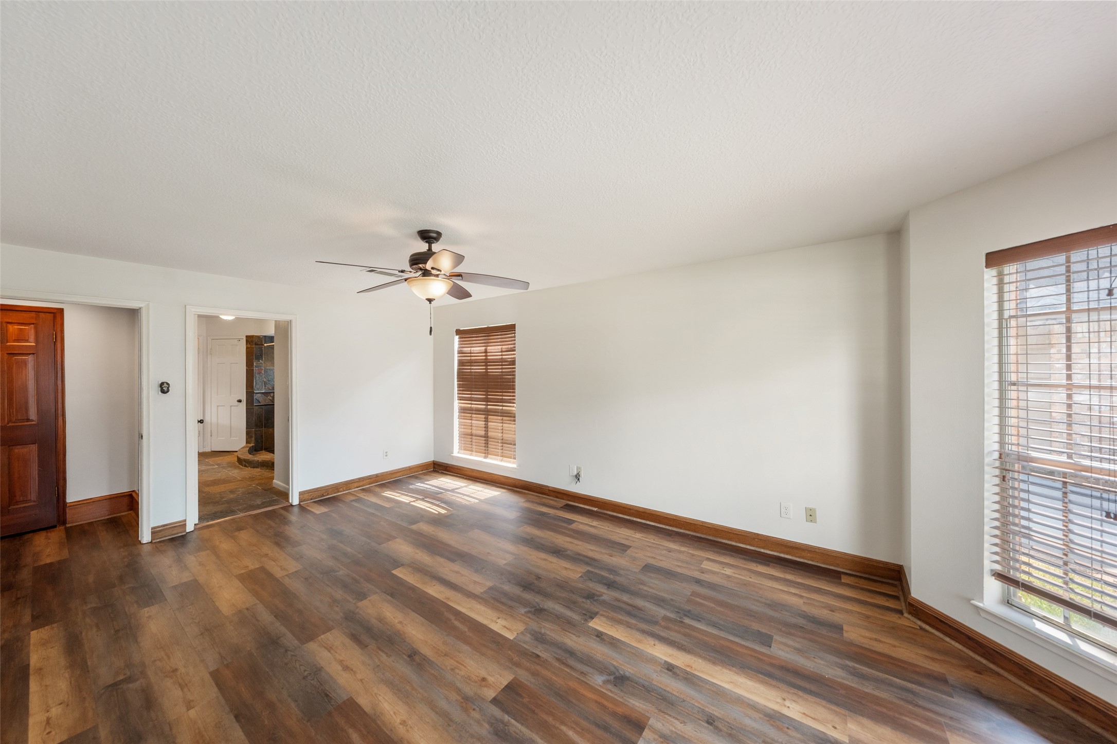 8802 Sedgemoor Drive - 物件實景