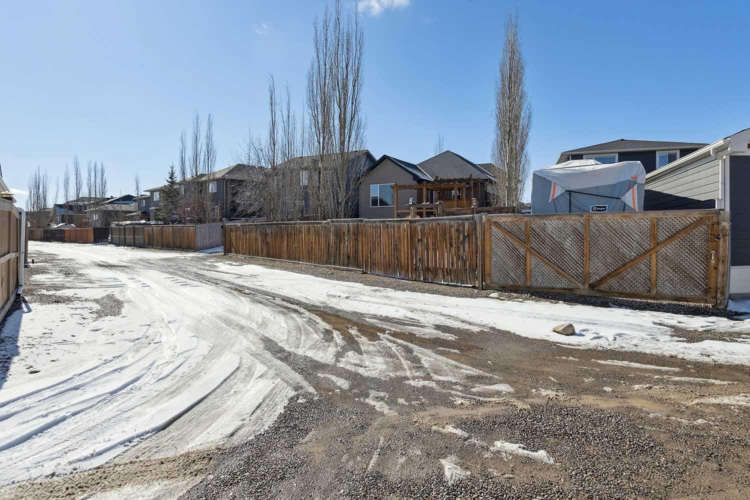 OKOTOKS, Alberta, T1S 0K1, CA, 4 Bedrooms Bedrooms, ,3 BathroomsBathrooms,Residential,For Sale,1948966