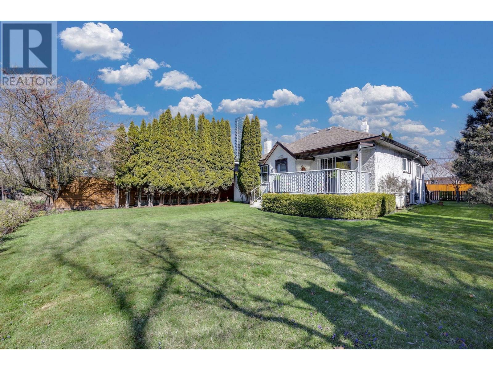 KELOWNA, British Columbia, V1Y 1A7, CA, 2 Bedrooms Bedrooms, ,1 BathroomBathrooms,Residential,For Sale,1837740