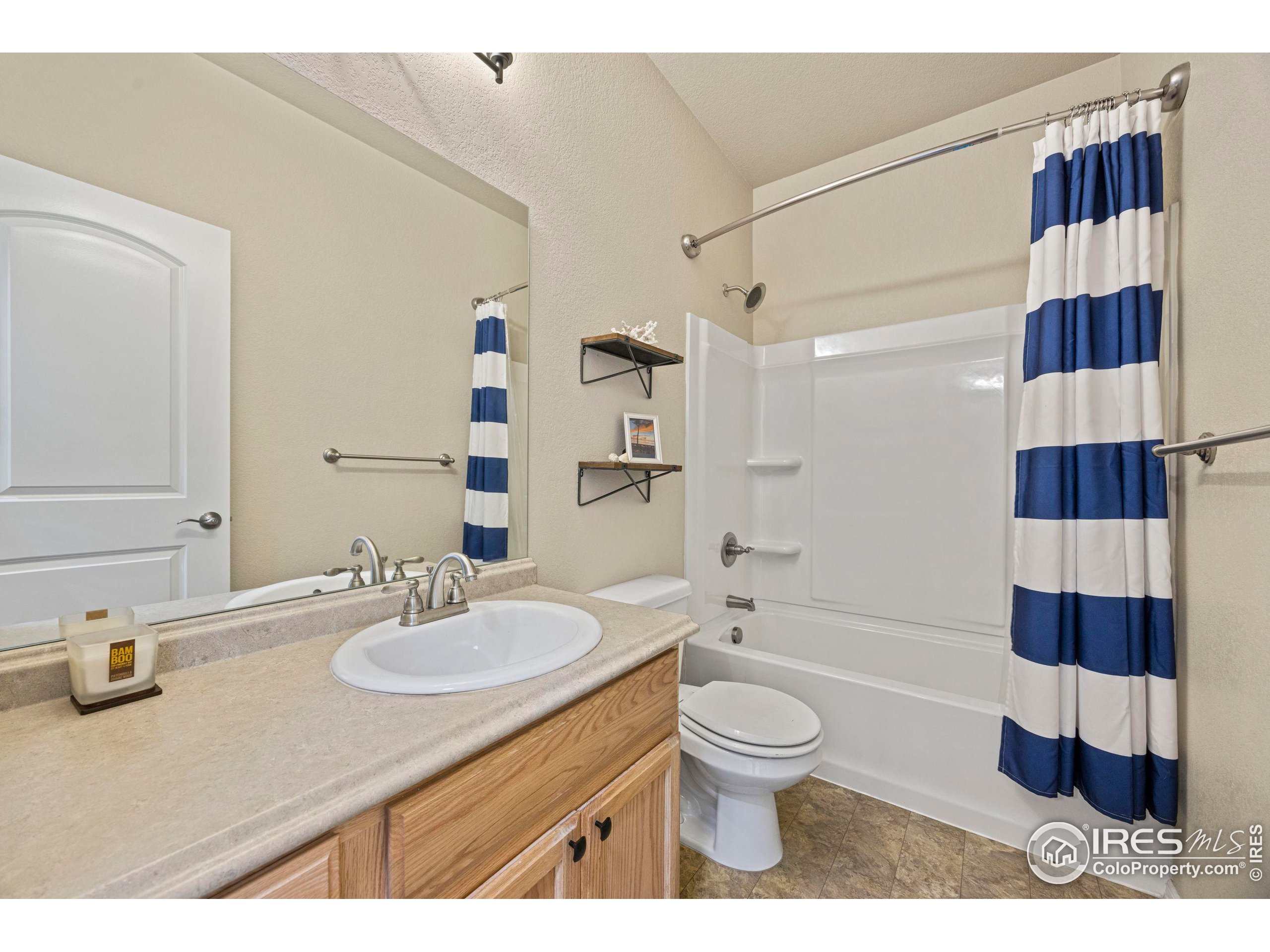 Severance, Colorado, 80550, United States, 4 Bedrooms Bedrooms, ,2 BathroomsBathrooms,Residential,For Sale,1891984