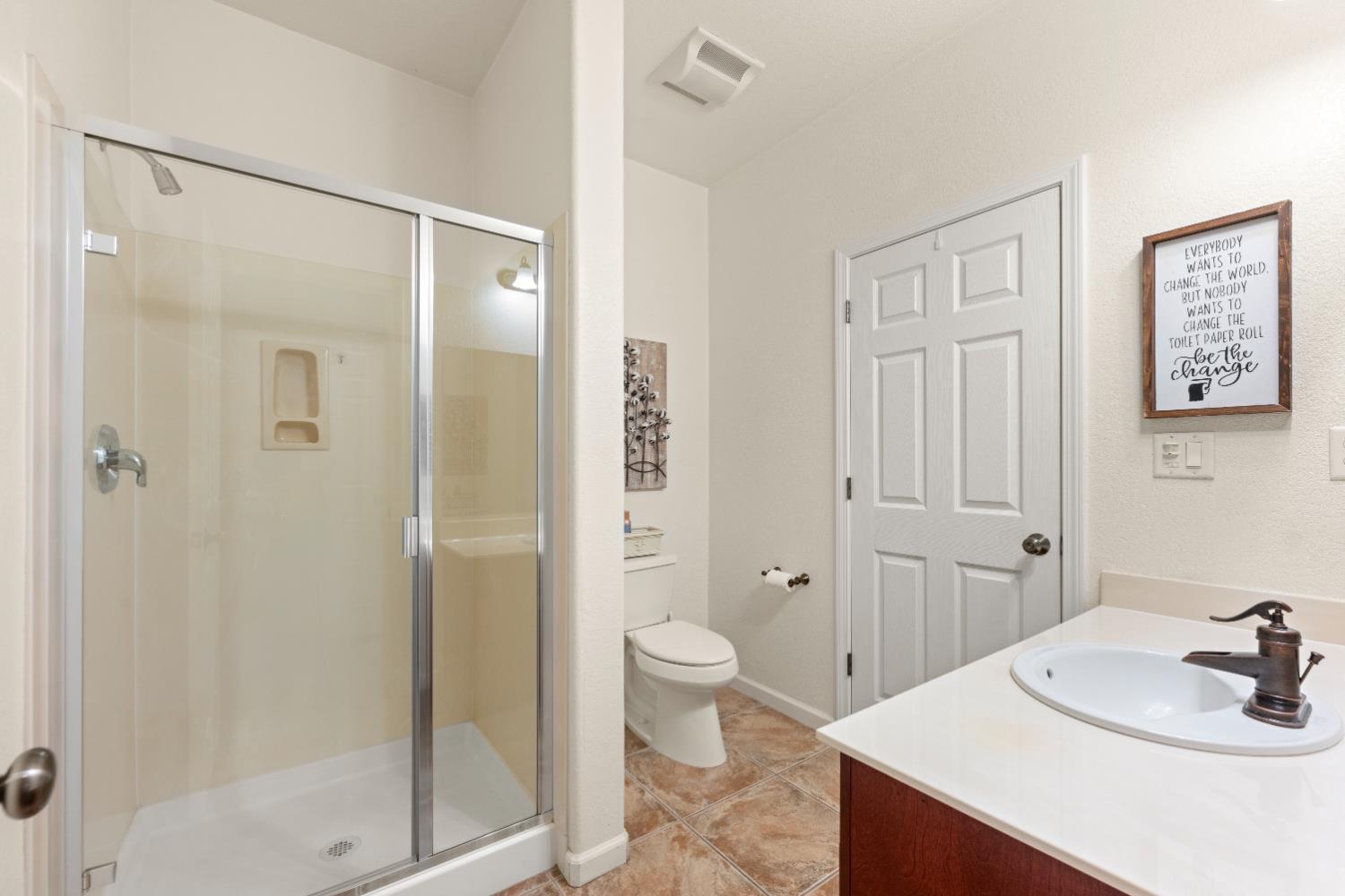 Lincoln, California, 95648, United States, 5 Bedrooms Bedrooms, ,4 BathroomsBathrooms,Residential,For Sale,2035339