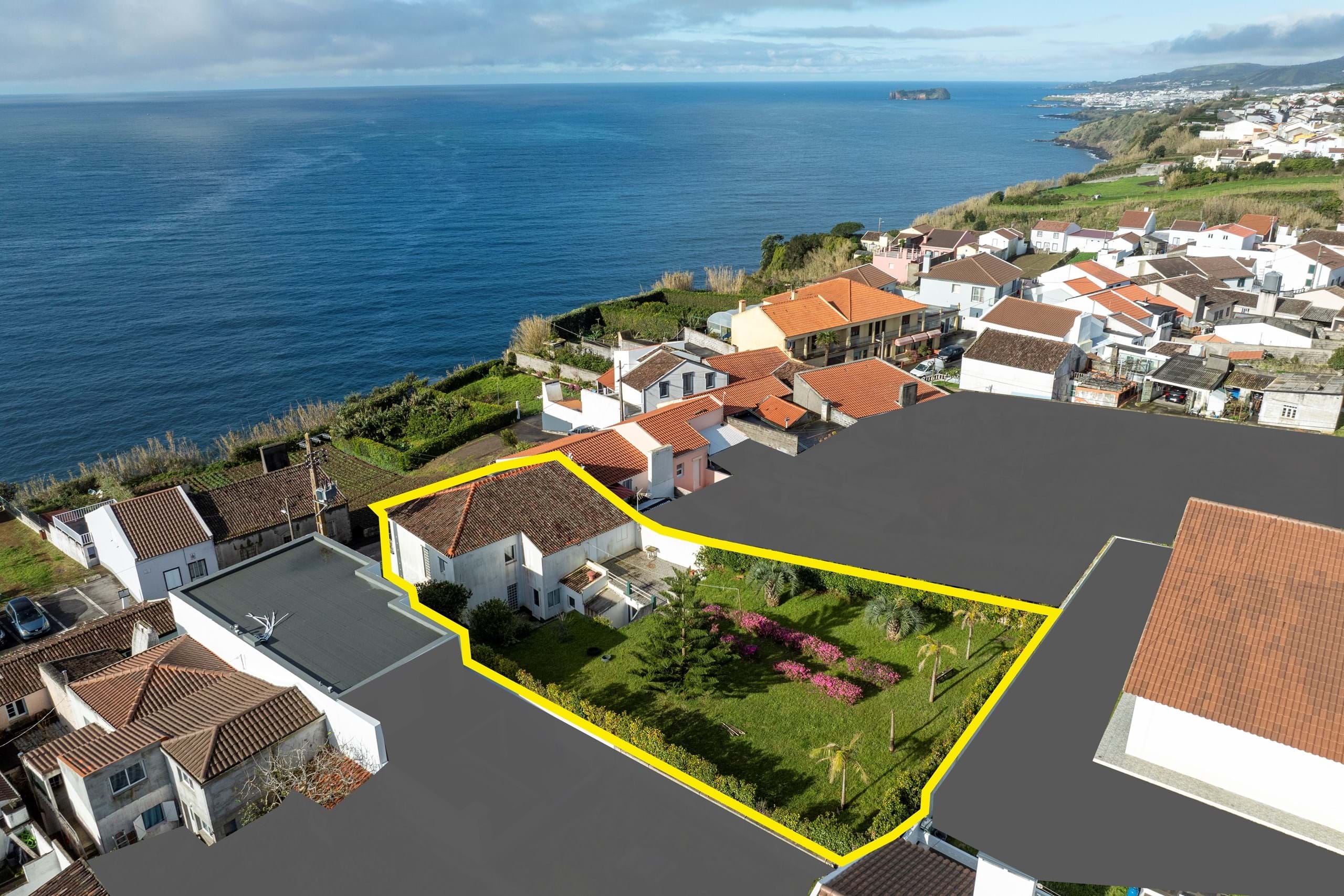 Vila Franca do Campo, Ilha de São Miguel, 9680-460, PT, 7 Bedrooms Bedrooms, ,7 BathroomsBathrooms,Residential,For Sale,1948896
