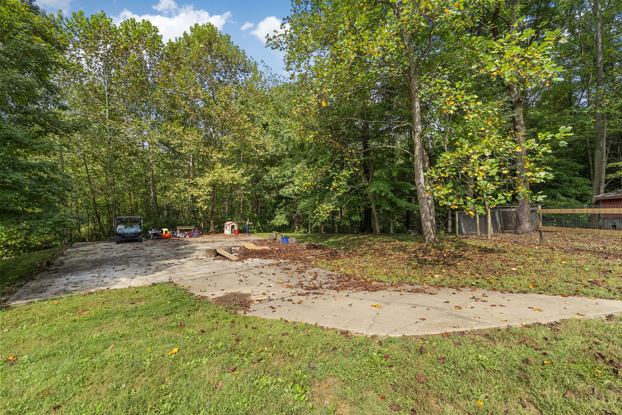 Bloomfield, Indiana, 47424, United States, 3 Bedrooms Bedrooms, ,2 BathroomsBathrooms,Residential,For Sale,1976098