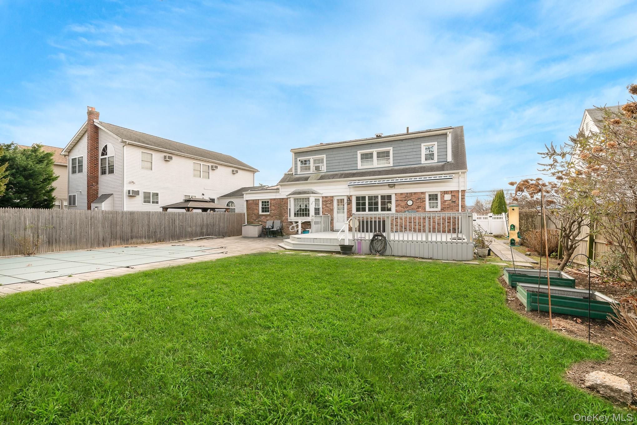 Seaford, New York, 11783, United States, 3 Bedrooms Bedrooms, ,2 BathroomsBathrooms,Residential,For Sale,2005849