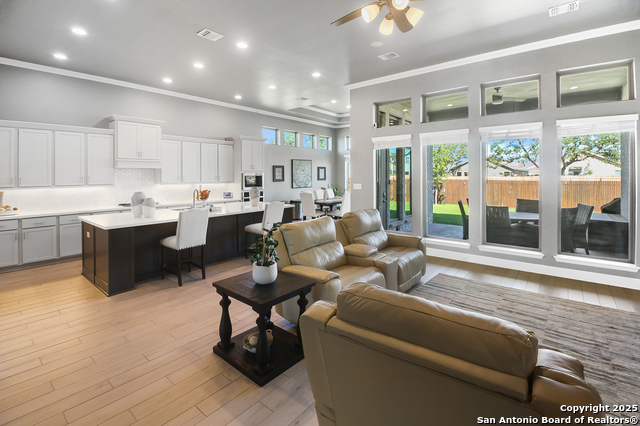 San Antonio, Texas, 78254, United States, 4 Bedrooms Bedrooms, ,4 BathroomsBathrooms,Residential,For Sale,1867143