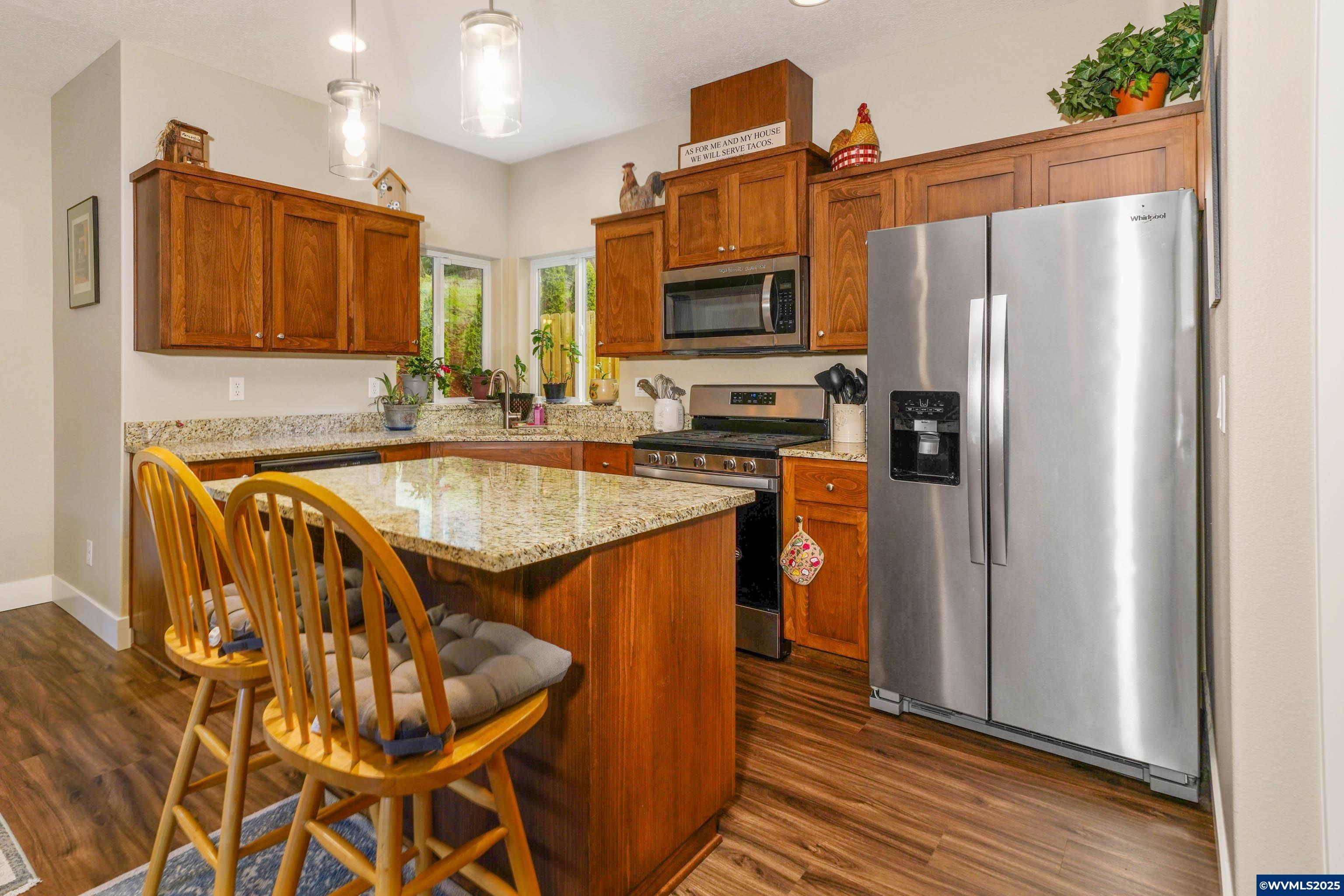 Salem, Oregon, 97306, United States, 3 Bedrooms Bedrooms, ,3 BathroomsBathrooms,Residential,For Sale,1891858