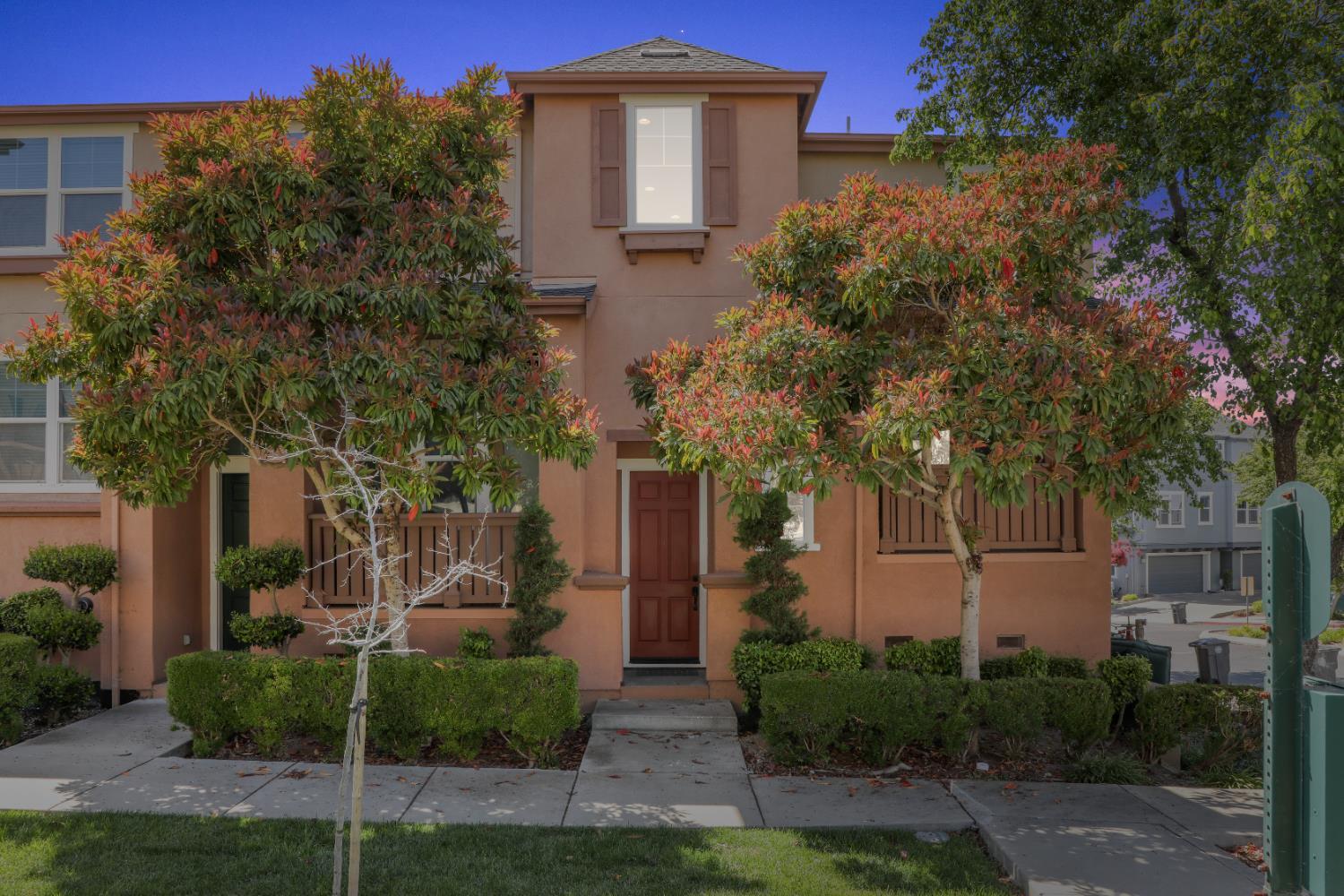 Dublin, California, 94568, United States, 2 Bedrooms Bedrooms, ,3 BathroomsBathrooms,Residential,For Sale,1879034
