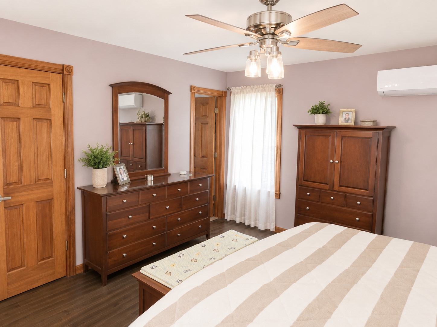 Middle Island, New York, 11953, United States, 4 Bedrooms Bedrooms, ,4 BathroomsBathrooms,Residential,For Sale,2049194
