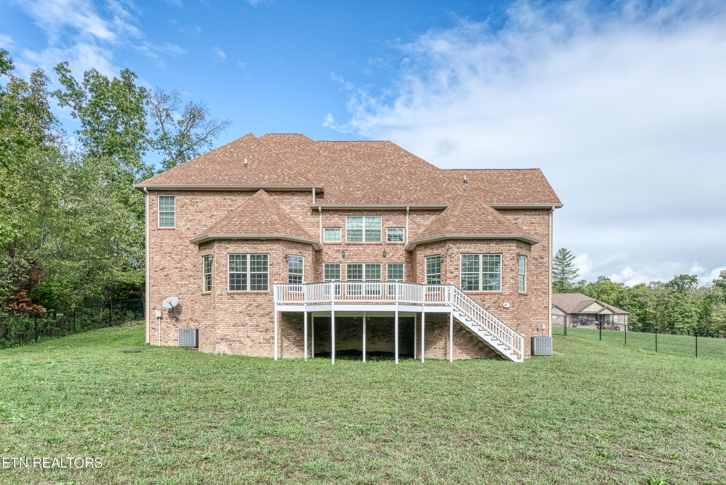 39 N Riverview Ln., Crossville, Tennessee, 38555, United States, 5 Bedrooms Bedrooms, ,5 BathroomsBathrooms,Residential,For Sale,39 N Riverview Ln.,1654091