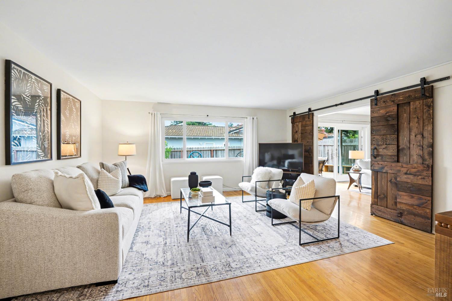 Napa, California, 94558, United States, 3 Bedrooms Bedrooms, ,2 BathroomsBathrooms,Residential,For Sale,2002029