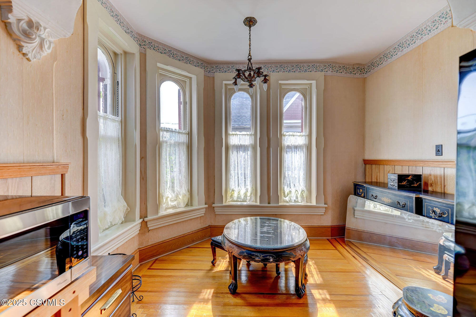 Bloomsburg, Pennsylvania, 17815, United States, 6 Bedrooms Bedrooms, ,3 BathroomsBathrooms,Residential,For Sale,1982925