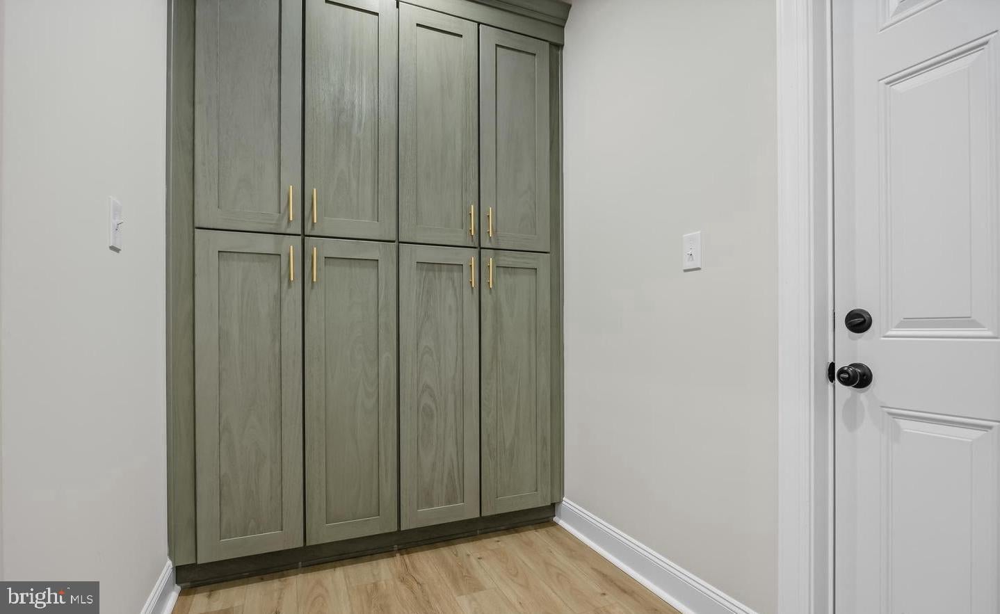 HAMMONTON, New Jersey, 08037, United States, 4 Bedrooms Bedrooms, ,3 BathroomsBathrooms,Residential,For Sale,1996432