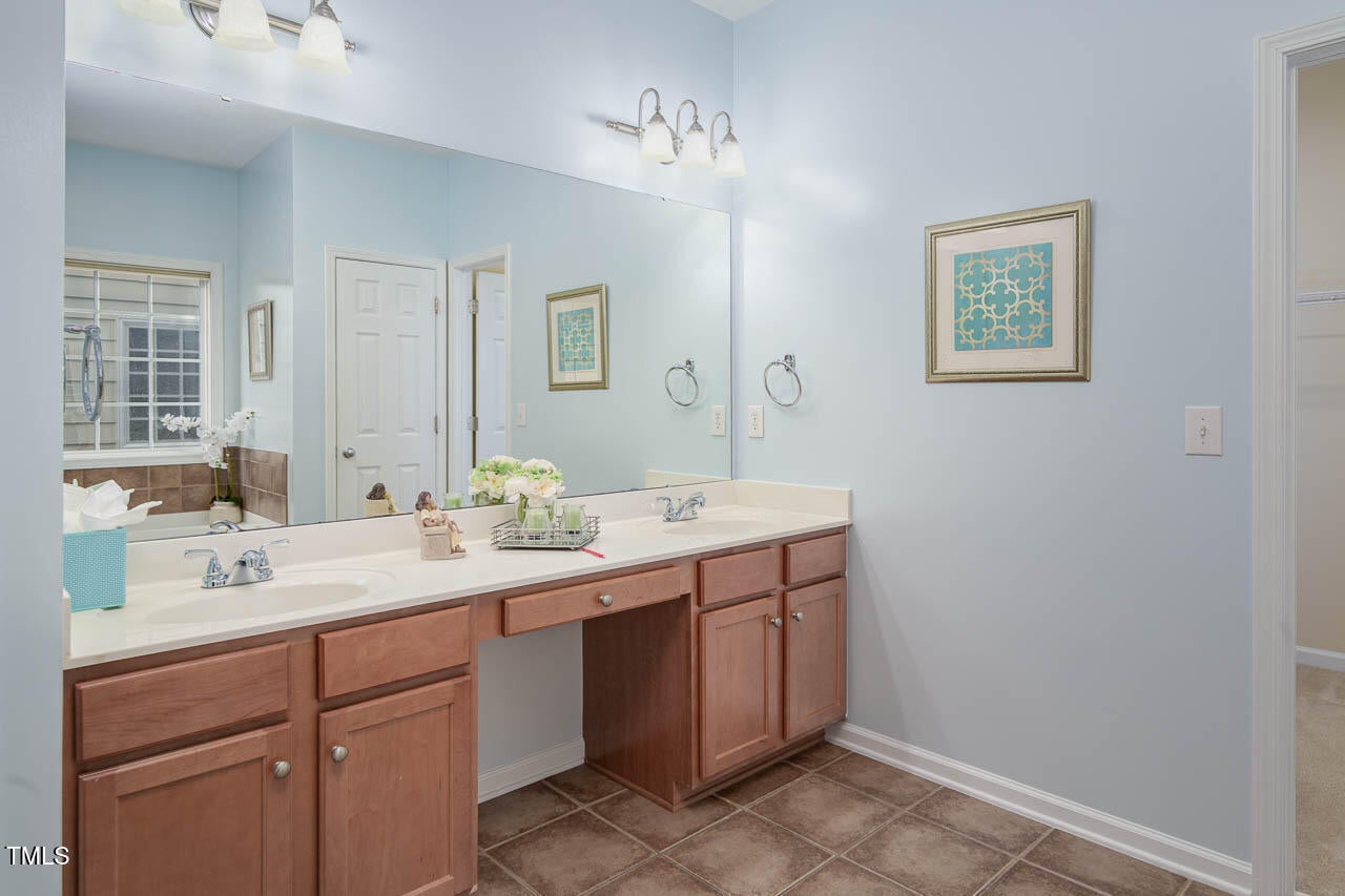 Cary, North Carolina, 27519, United States, 5 Bedrooms Bedrooms, ,3 BathroomsBathrooms,Residential,For Sale,1918734