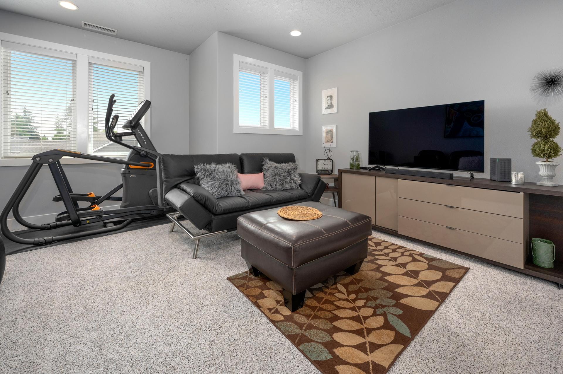  570 NW 11TH AVE Canby, OR 97013 - 物件實景