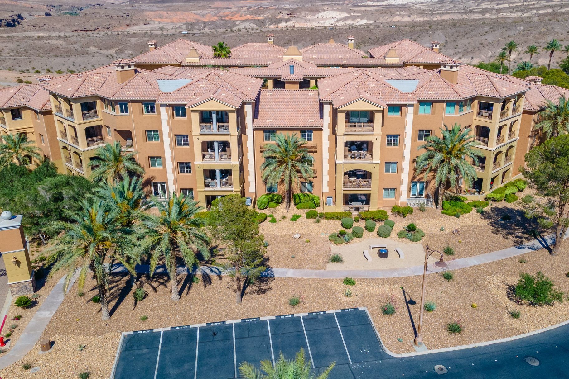  Lake Las Vegas Furnished 3 Beds, 3 Bath With Den Penthouse & Lake Views - 物件實景
