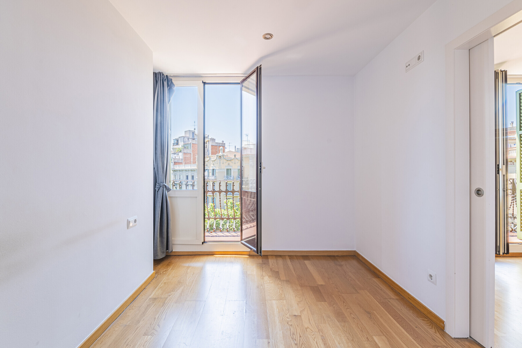  Bright top-floor apartment with a private terrace in Eixample - 物件實景