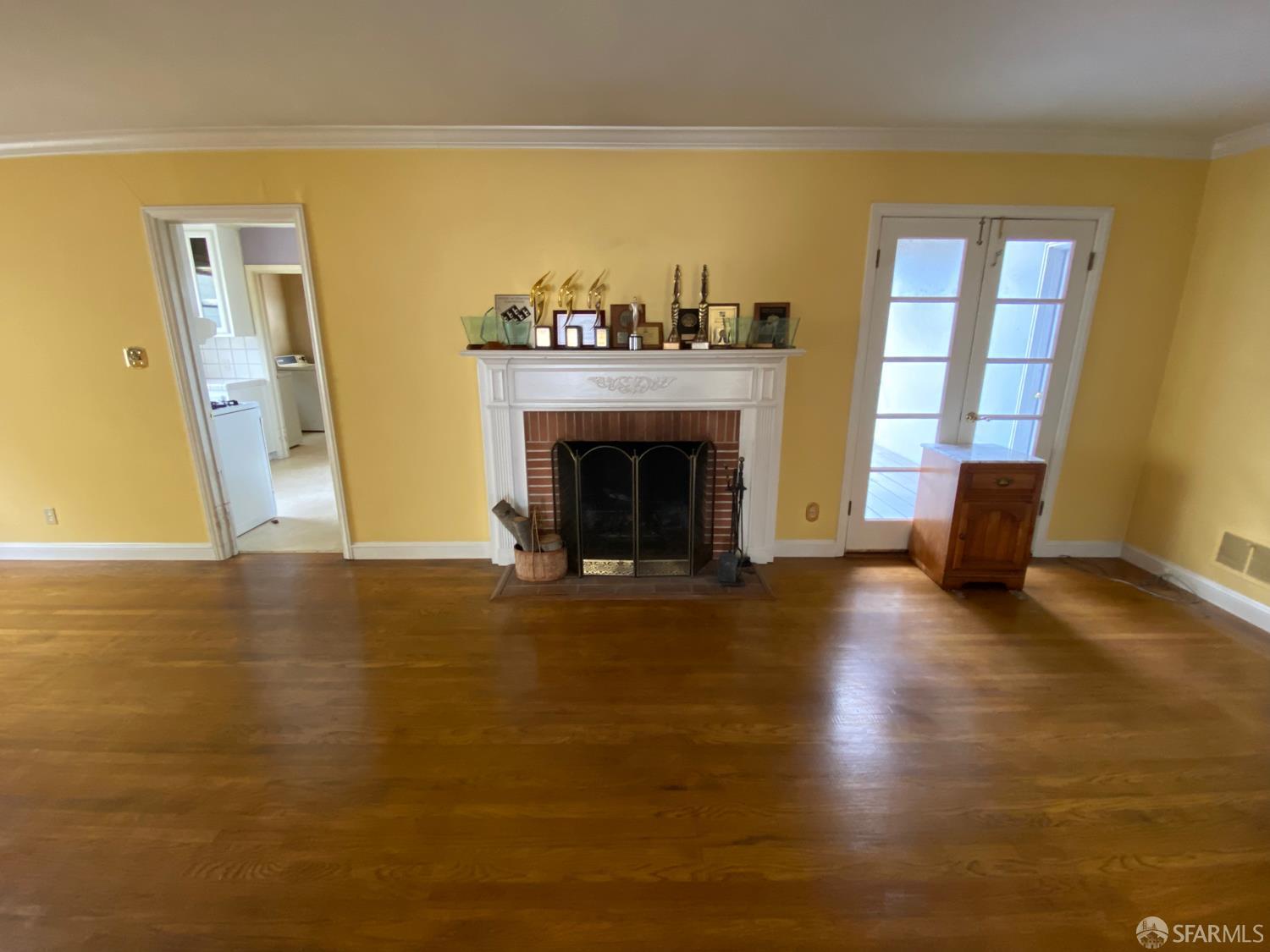 San Carlos, California, 94070, United States, 3 Bedrooms Bedrooms, ,3 BathroomsBathrooms,Residential,For Sale,1994257