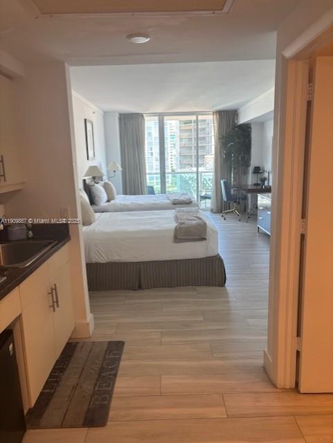 Miami, Florida, 33133, United States, 3 Bedrooms Bedrooms, ,4 BathroomsBathrooms,Residential,For Sale,1989266