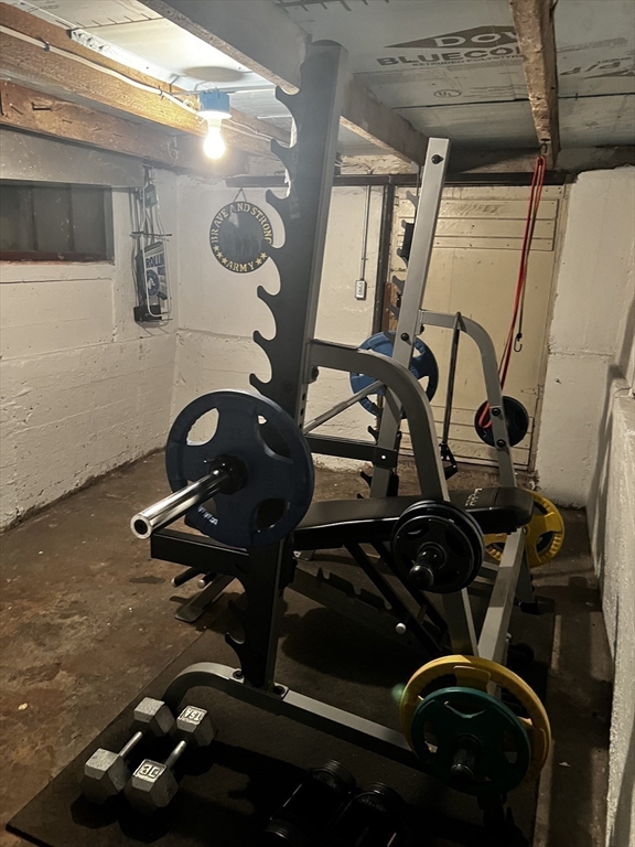 Lynn, Massachusetts, 01905, United States, 2 Bedrooms Bedrooms, ,2 BathroomsBathrooms,Residential,For Sale,1972732