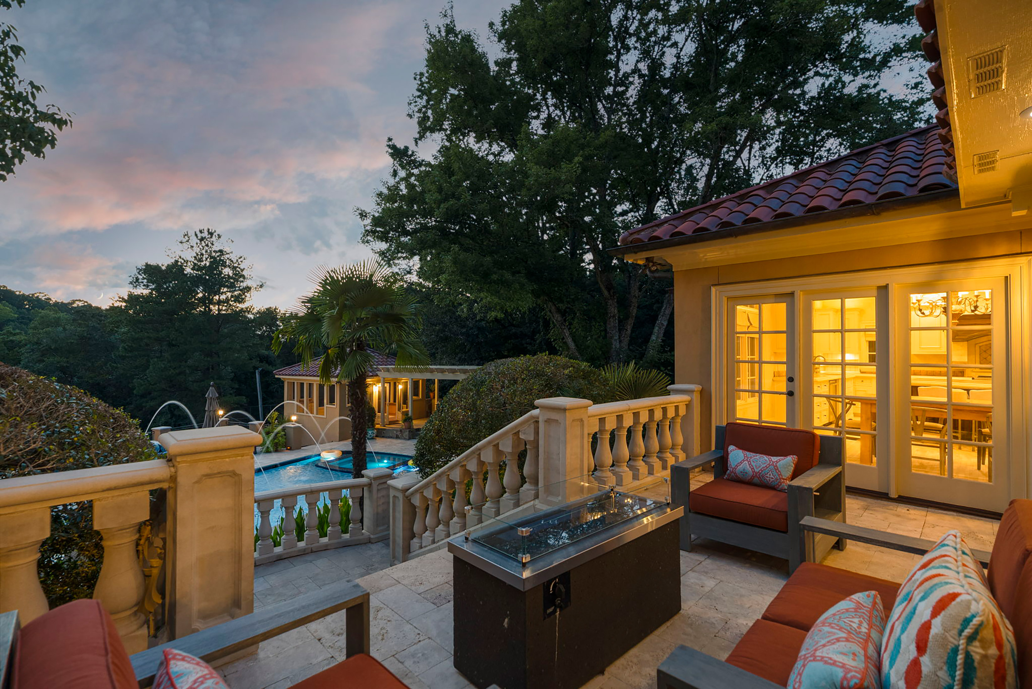  Remarkable Spanish-style Estate on 3.8+/- Private Acres - 物件實景