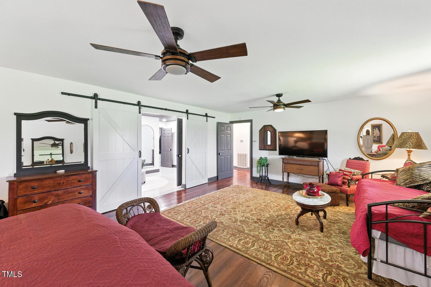 Newton Grove, North Carolina, 28366, United States, 5 Bedrooms Bedrooms, ,8 BathroomsBathrooms,Residential,For Sale,1892259
