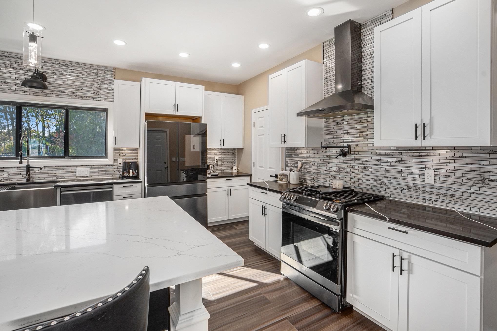 Elkhart, Indiana, 46517, United States, 7 Bedrooms Bedrooms, ,6 BathroomsBathrooms,Residential,For Sale,1987525