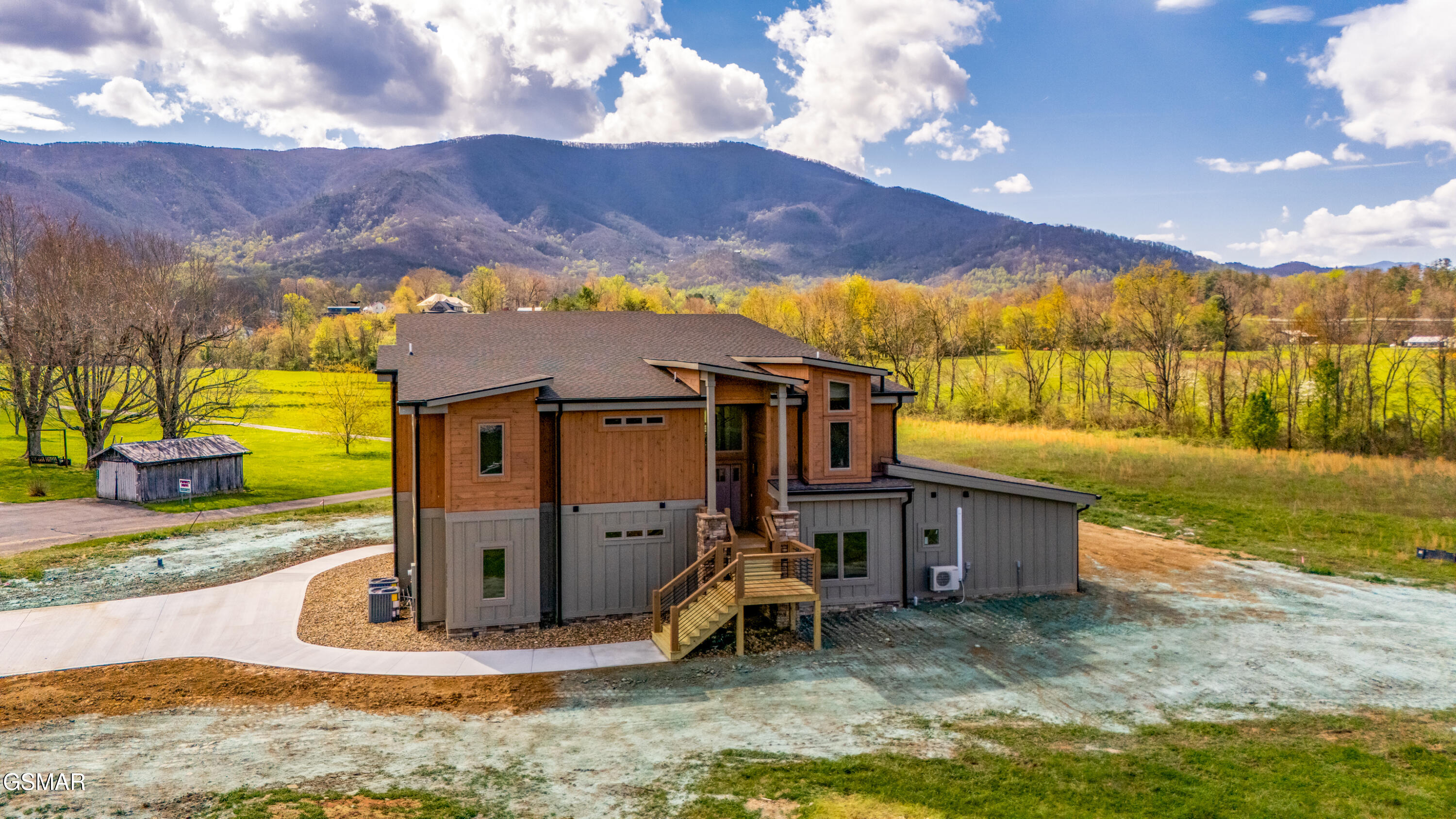 Sevierville, Tennessee, 37862, United States, 5 Bedrooms Bedrooms, ,7 BathroomsBathrooms,Residential,For Sale,2035739