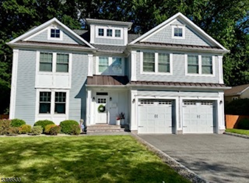 Springfield Twp., New Jersey, 07081, United States, 5 Bedrooms Bedrooms, ,5 BathroomsBathrooms,Residential,For Sale,1990987