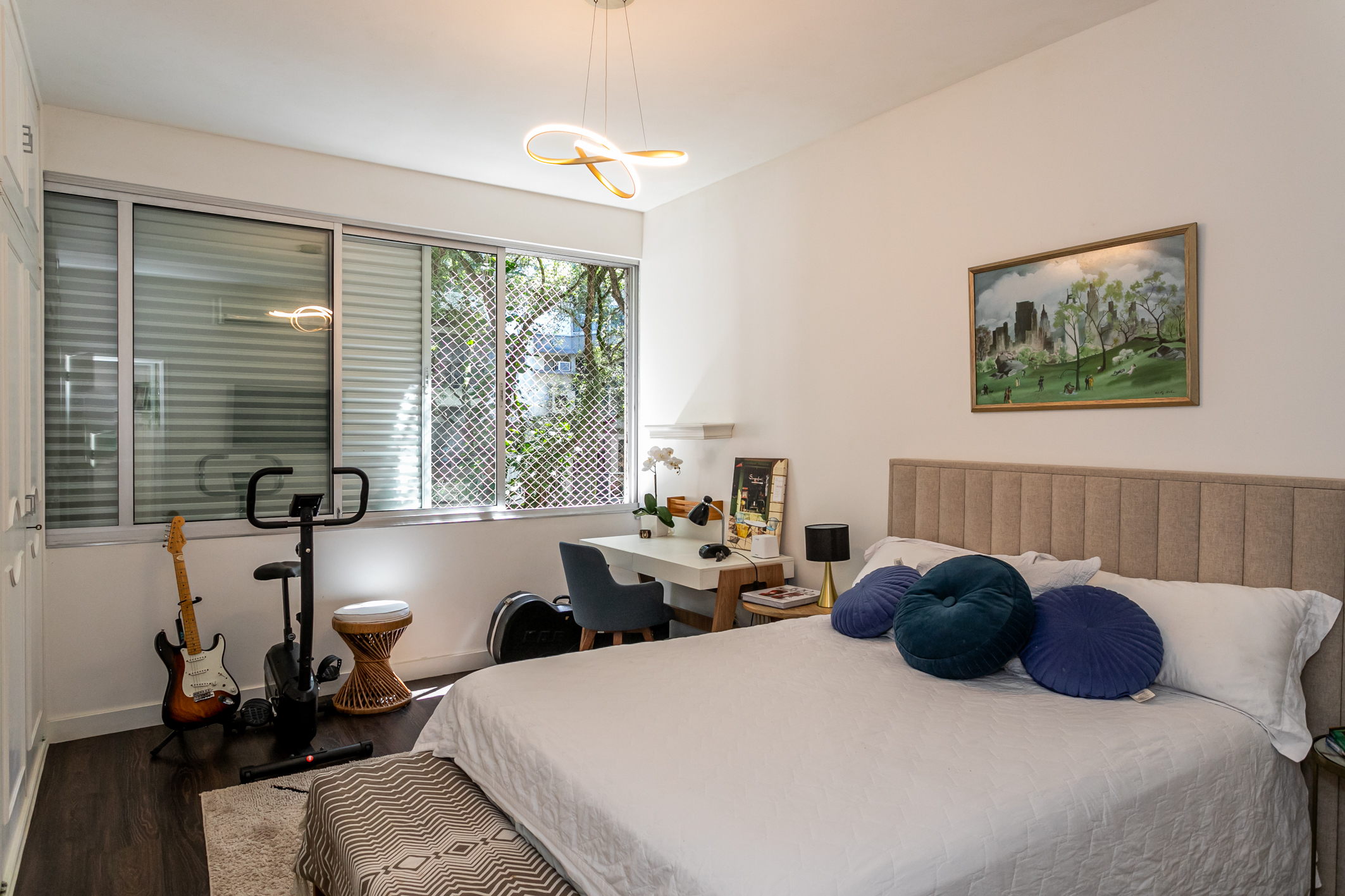  Bright and airy apartment in a highly desirable location - 物件實景