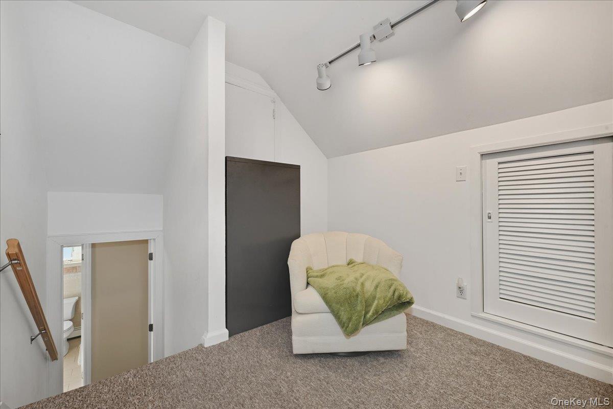 North Bellmore, New York, 11710, United States, 3 Bedrooms Bedrooms, ,2 BathroomsBathrooms,Residential,For Sale,1991697