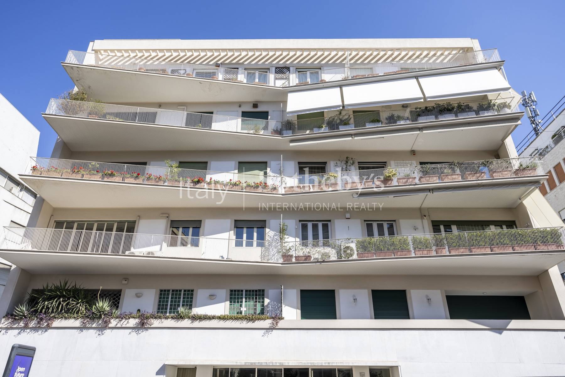  Elegant Parioli apartment with spacious living areas - 物件實景