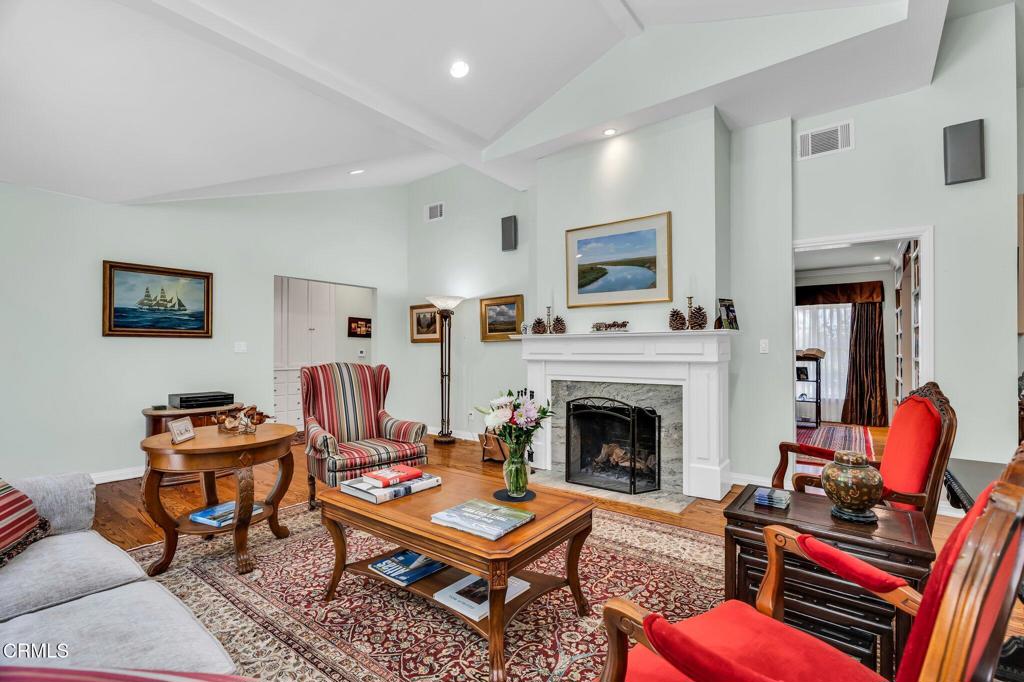 Altadena, California, 91001, United States, 3 Bedrooms Bedrooms, ,3 BathroomsBathrooms,Residential,For Sale,1903574
