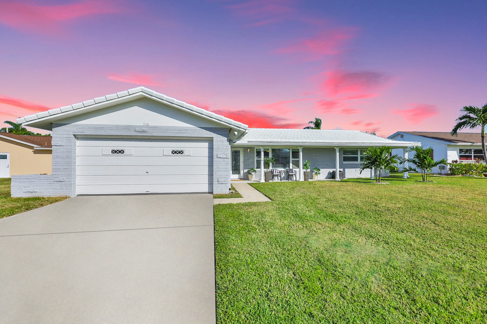 Treasure Island, Florida, 33706, United States, 3 Bedrooms Bedrooms, ,2 BathroomsBathrooms,Residential,For Sale,1982782