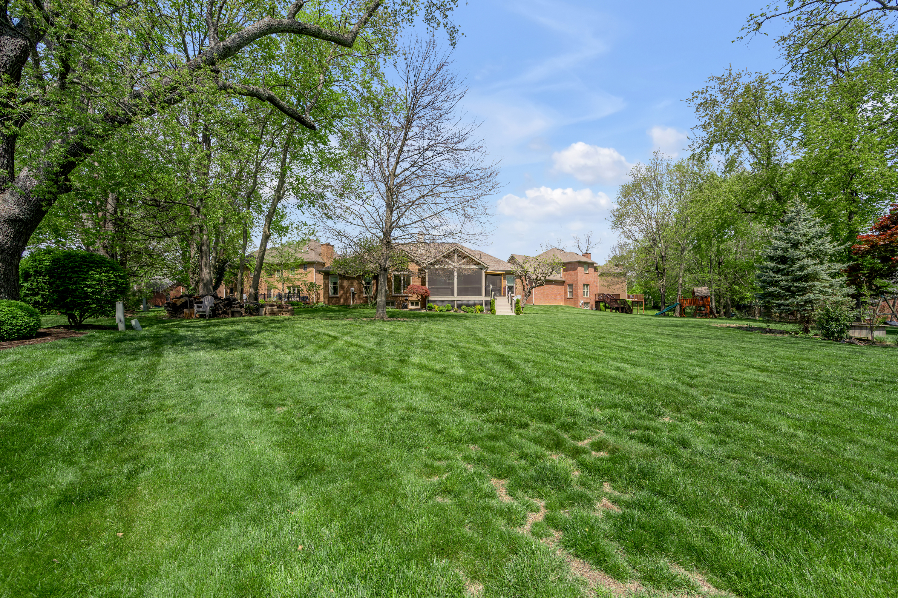  3128 Weymouth Court - 物件實景