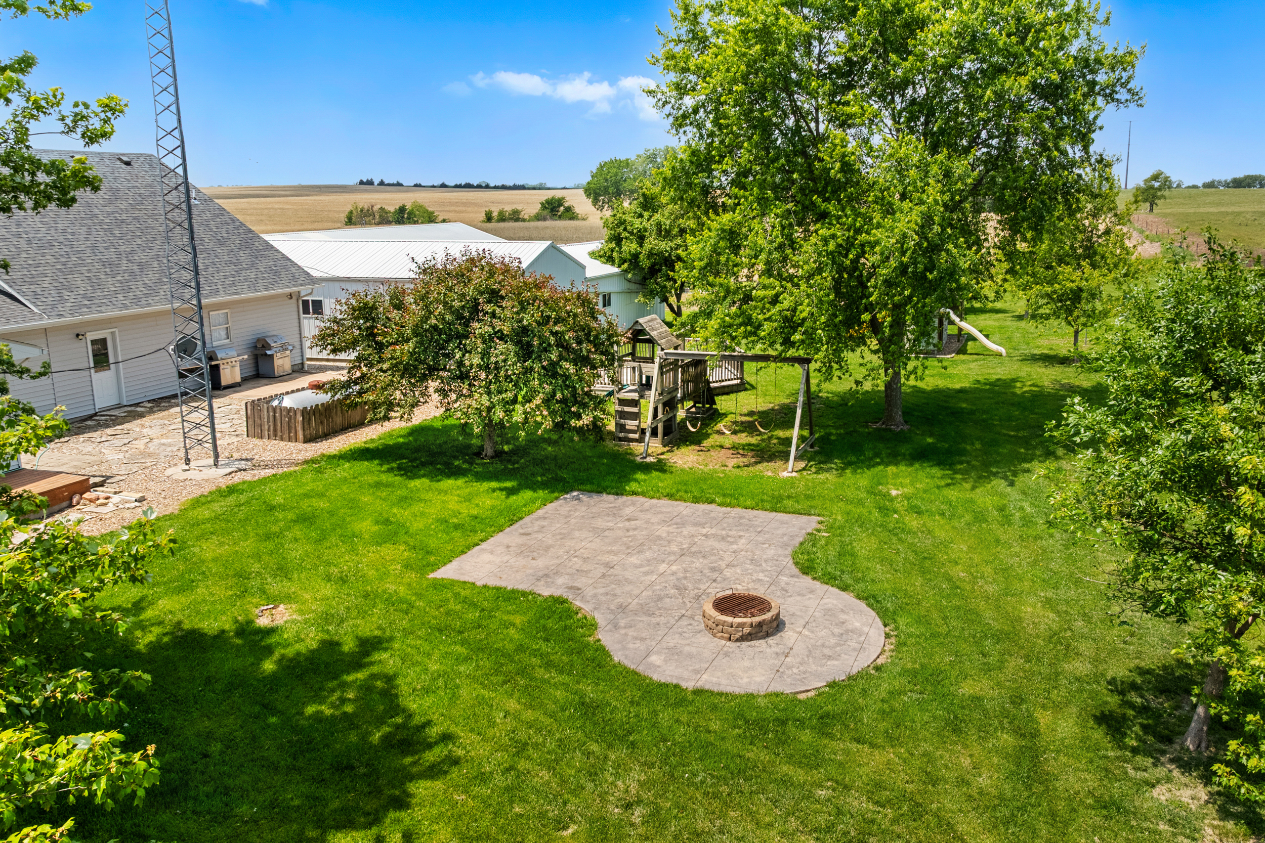 Centralia, Kansas, 66415, United States, 8 Bedrooms Bedrooms, ,4 BathroomsBathrooms,Residential,For Sale,1849924