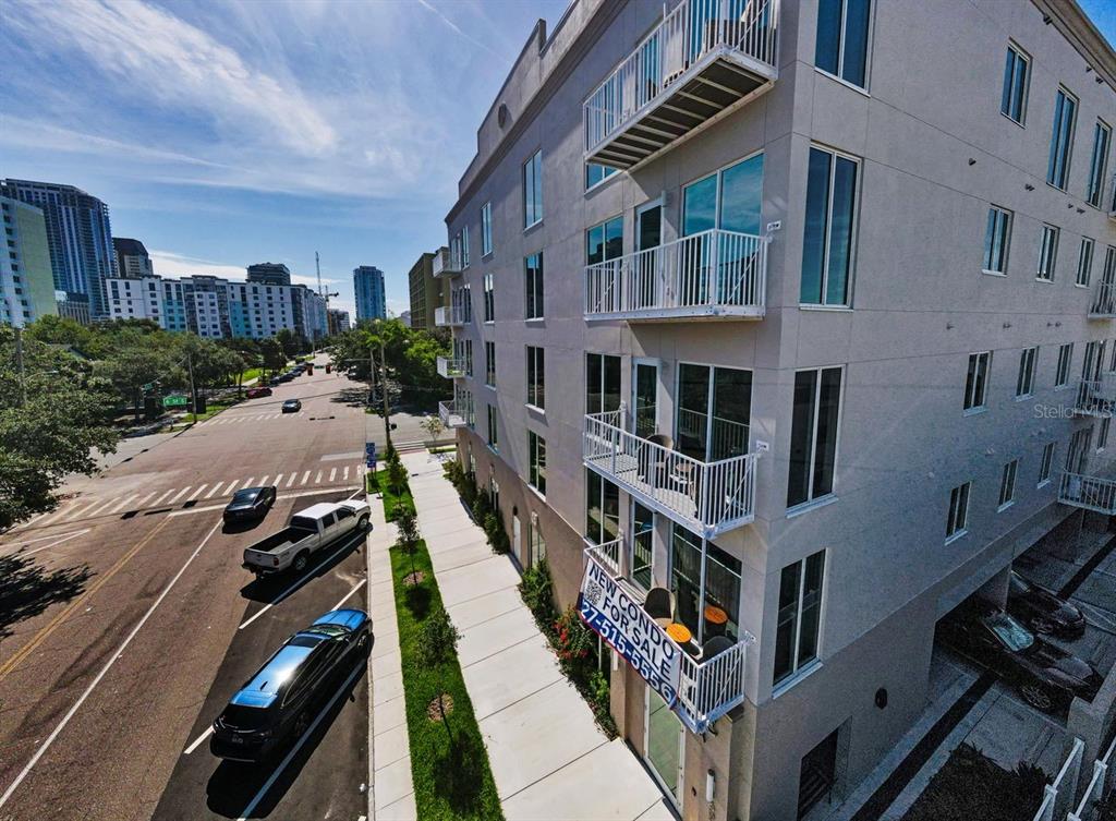 St Petersburg, Florida, 33701, United States, 3 Bedrooms Bedrooms, ,3 BathroomsBathrooms,Residential,For Sale,1885296
