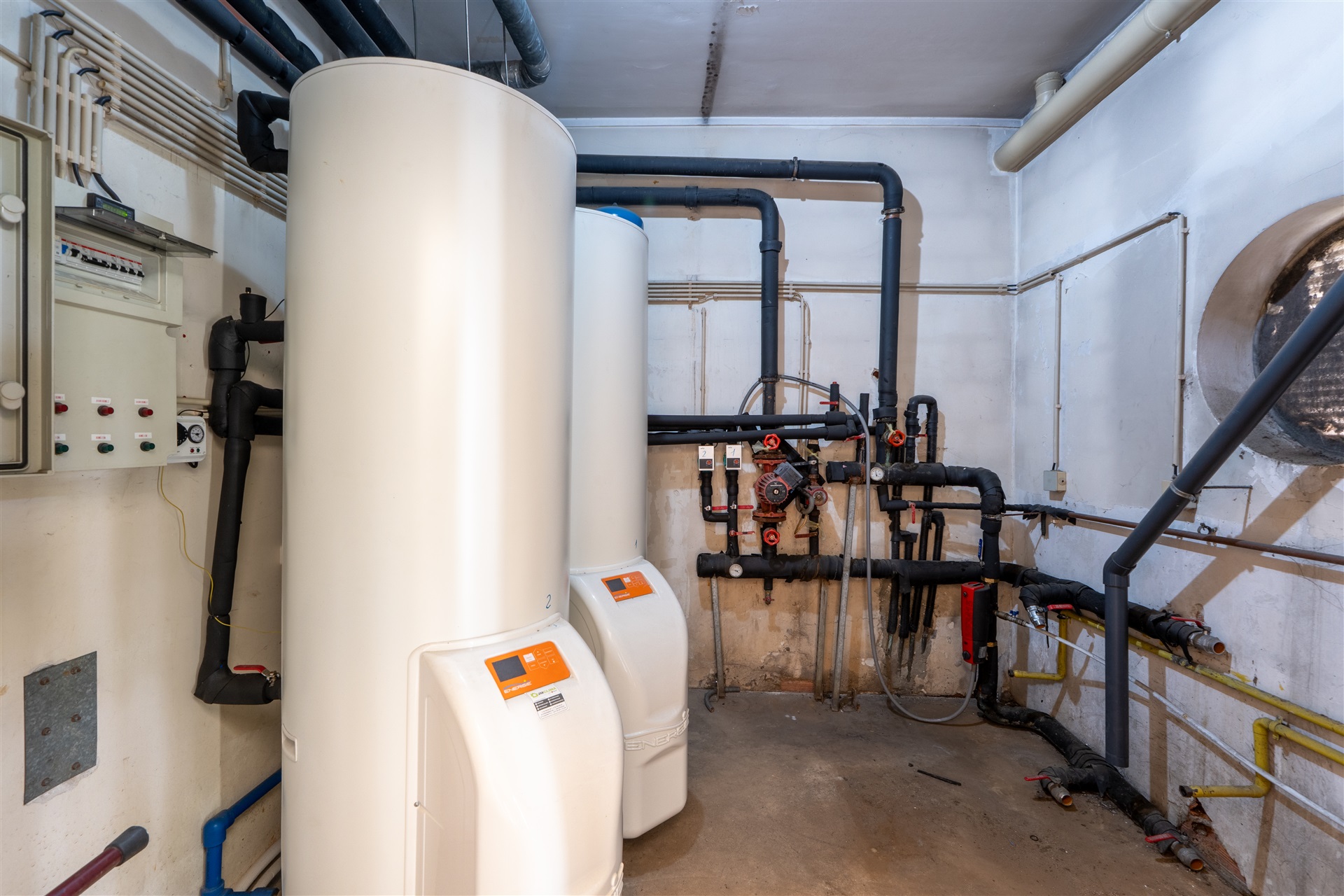  Detached house, 10 bedrooms, for Sale - 物件實景