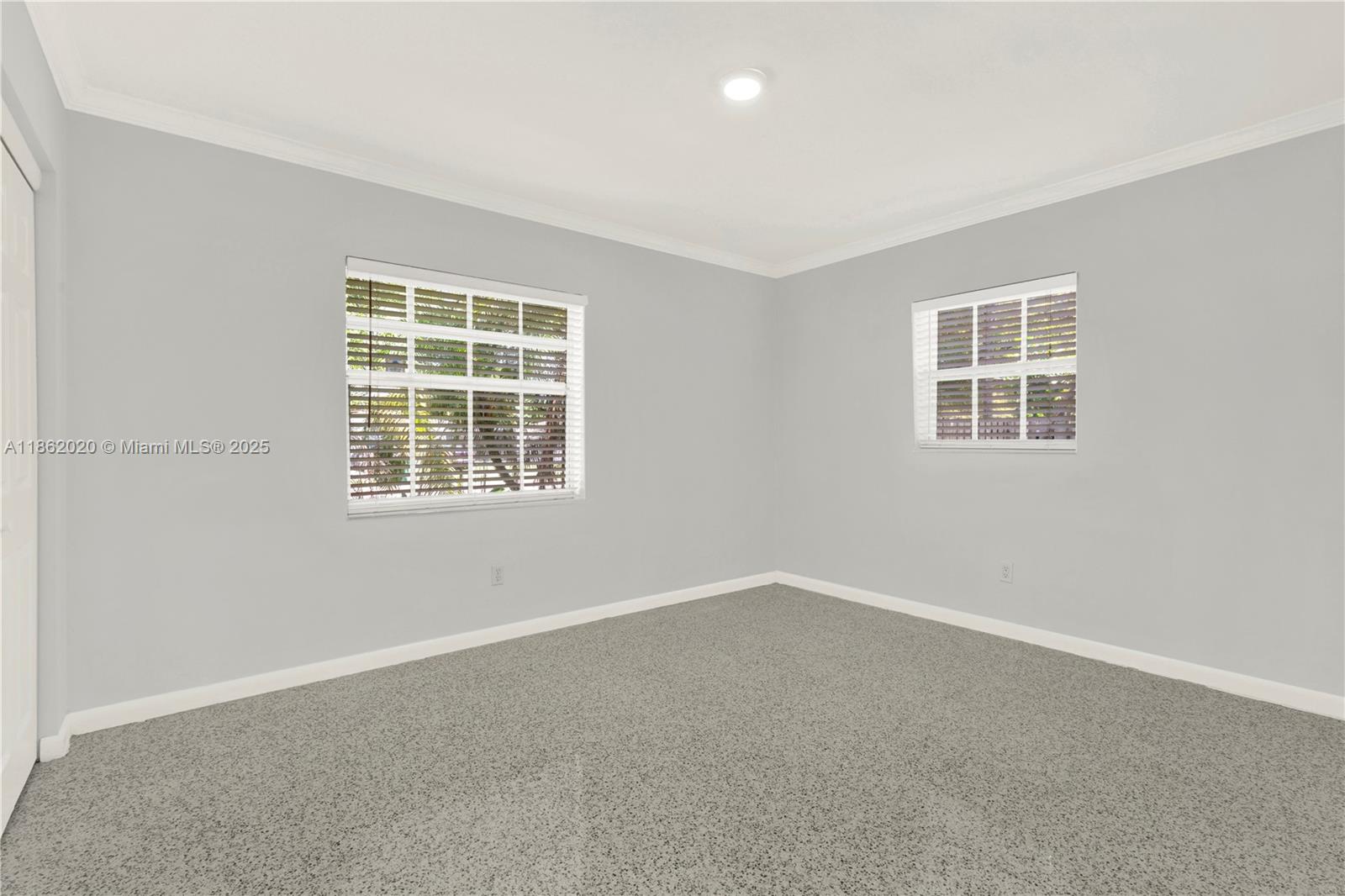 Miami, Florida, 33157, United States, 2 Bedrooms Bedrooms, ,1 BathroomBathrooms,Residential,For Sale,1932105