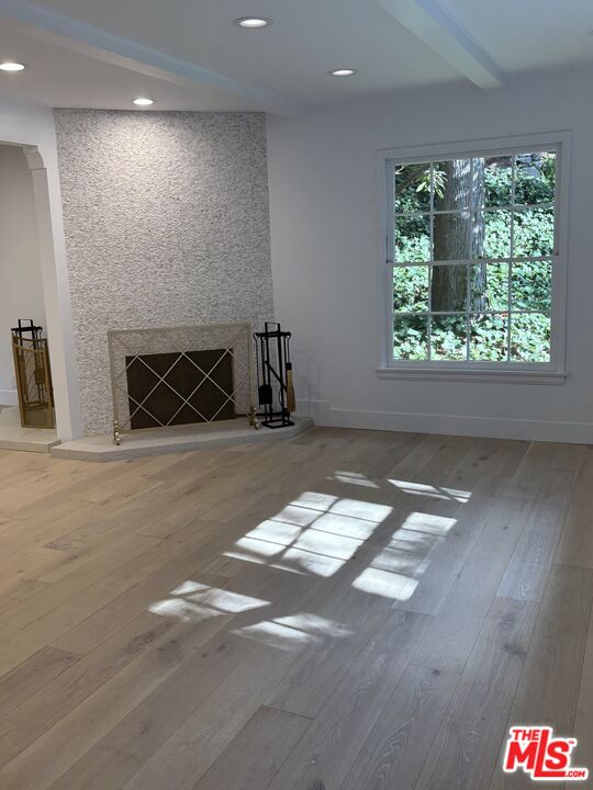 Santa Monica, California, 90402, United States, 3 Bedrooms Bedrooms, ,2 BathroomsBathrooms,Residential,For Sale,2003042