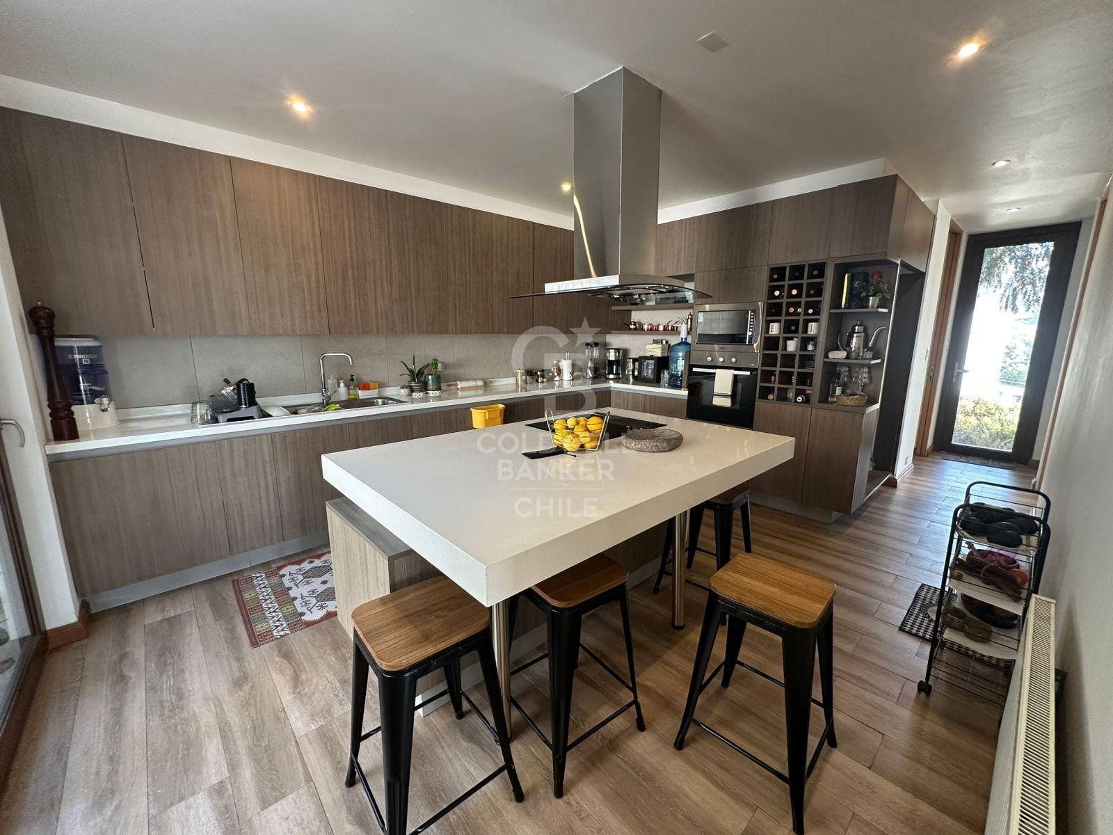 Colina, Chile, 3 Bedrooms Bedrooms, ,3 BathroomsBathrooms,Residential,For Sale,1902033