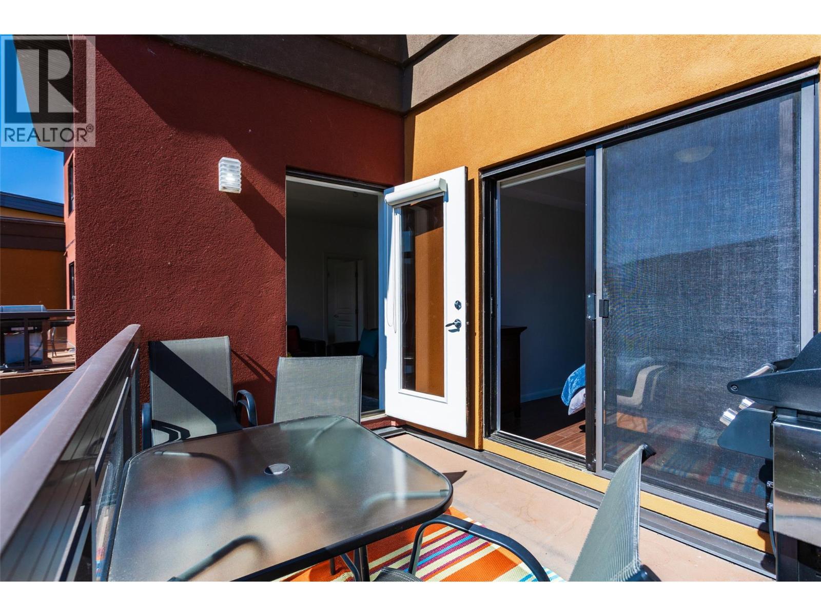 KELOWNA, British Columbia, V1W 3G7, CA, 2 Bedrooms Bedrooms, ,2 BathroomsBathrooms,Residential,For Sale,1960656