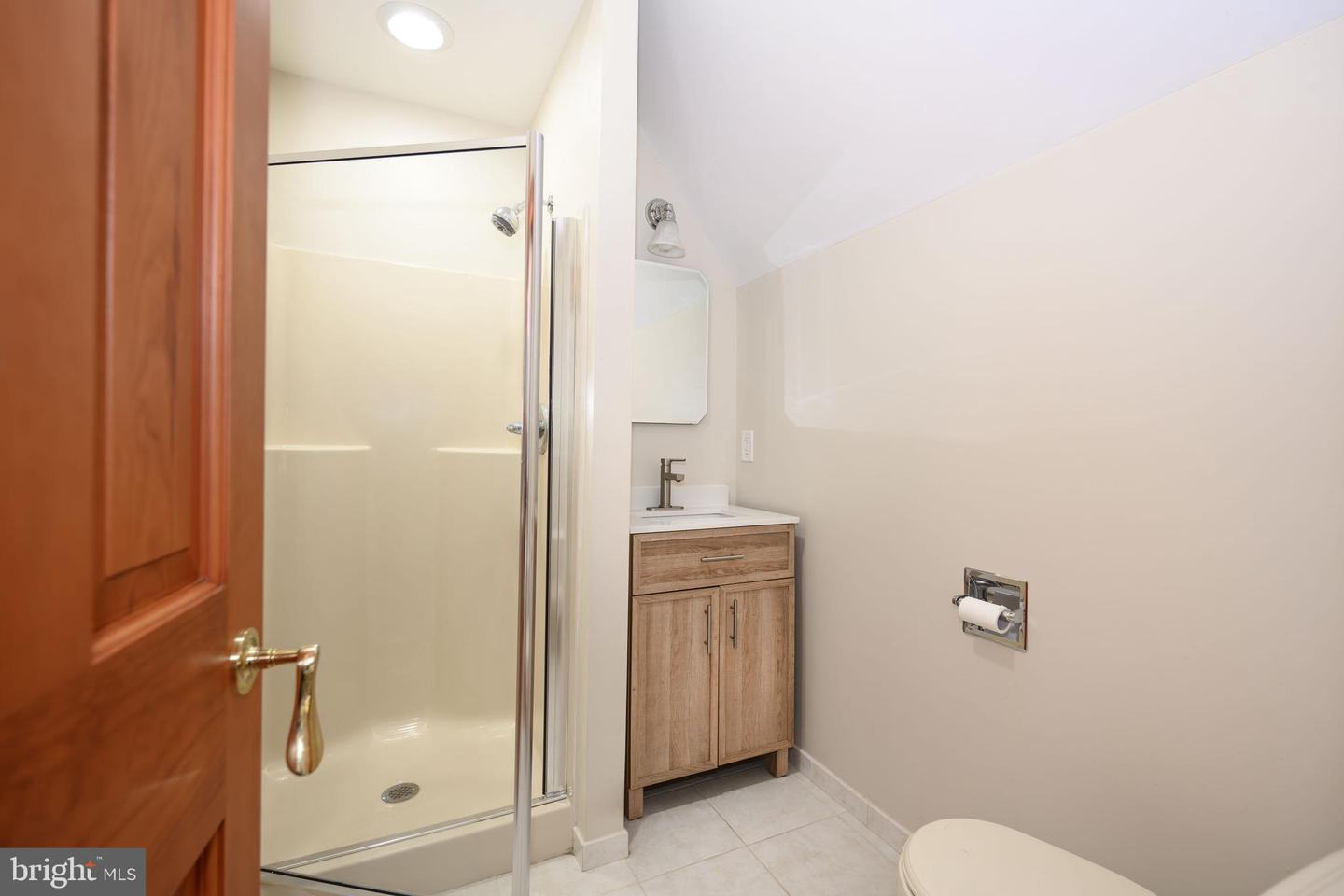 Queenstown, Maryland, 21658, United States, 5 Bedrooms Bedrooms, ,6 BathroomsBathrooms,Residential,For Sale,1940127