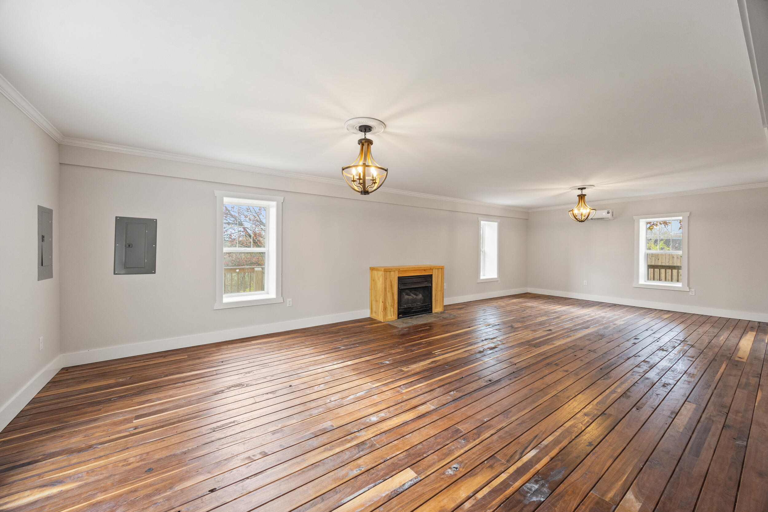 Corinth, Kentucky, 41010, United States, 4 Bedrooms Bedrooms, ,4 BathroomsBathrooms,Residential,For Sale,1992154